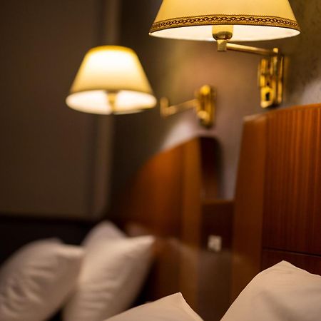 Merrida Hotel Кланг Экстерьер фото