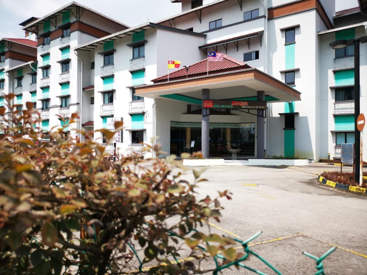 Merrida Hotel Кланг Экстерьер фото